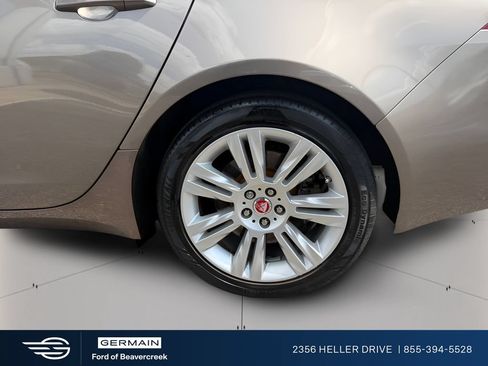 Used 2017 Jaguar XF Premium AWD/4WD image 30