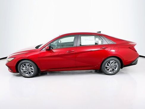 New 2026 Hyundai Elantra Blue image 4