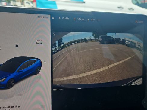 Used 2023 Tesla Model 3 Standard Range image 17