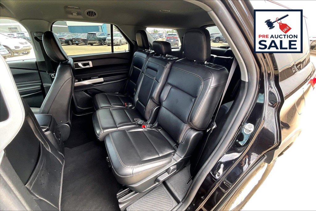 Used 2023 Ford Explorer XLT w/ Equipment Group 202A RWD image 26