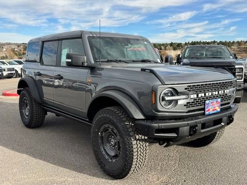 New 2025 Ford Bronco Badlands image 7
