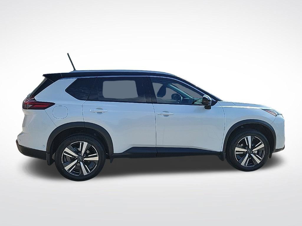 Certified 2024 Nissan Rogue SL w/ SL Premium Package AWD/4WD image 5