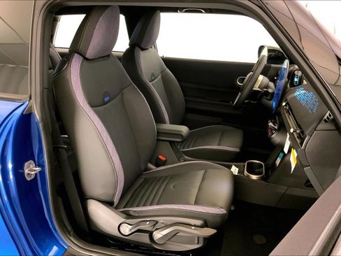 New 2026 MINI Cooper 2-Door Hardtop FWD image 7