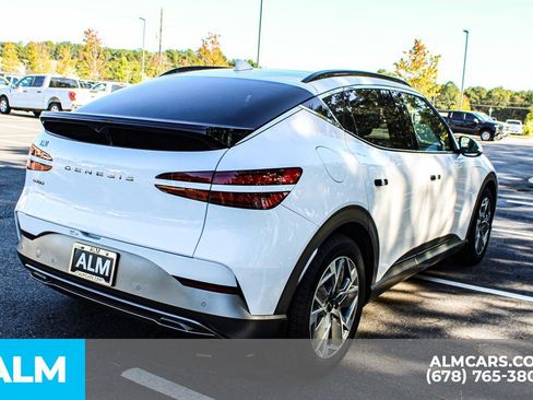 Used 2025 Genesis GV60 RWD image 6