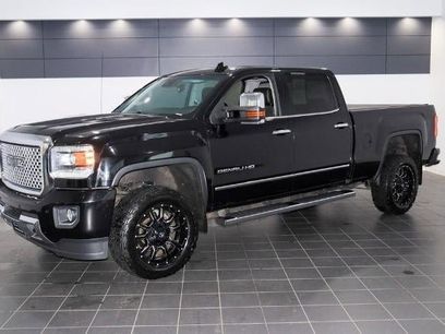Used 2016 GMC Sierra 2500 Denali w/ Duramax Plus Package