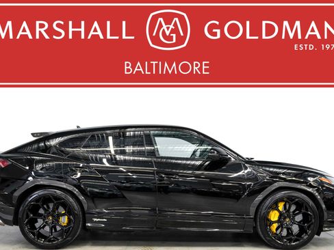 Used 2023 Lamborghini Urus Performante AWD/4WD image 1