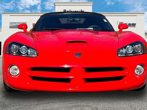 Used 2003 Dodge Viper SRT-10 image 3