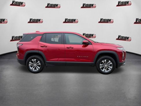 Used 2026 Chevrolet Equinox LT w/ Convenience Package II AWD/4WD image 4