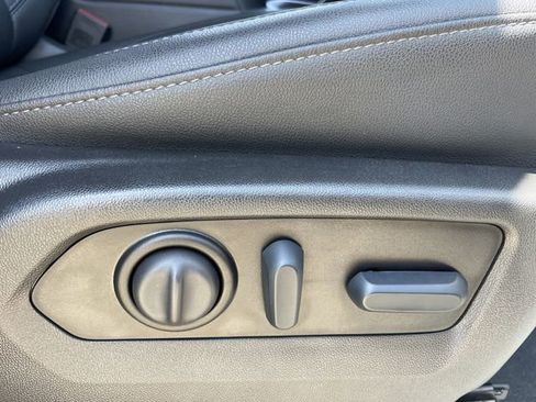 Used 2022 Chevrolet Silverado 1500 LTZ w/ LTZ Premium Texas Edition image 31