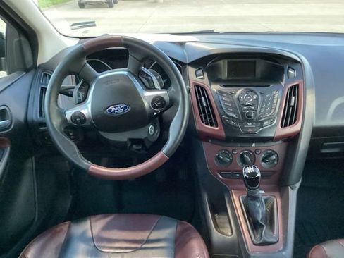 Used 2012 Ford Focus SE FWD image 17