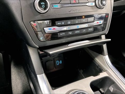 Used 2020 Ford Explorer XLT w/ Equipment Group 202A AWD/4WD image 16
