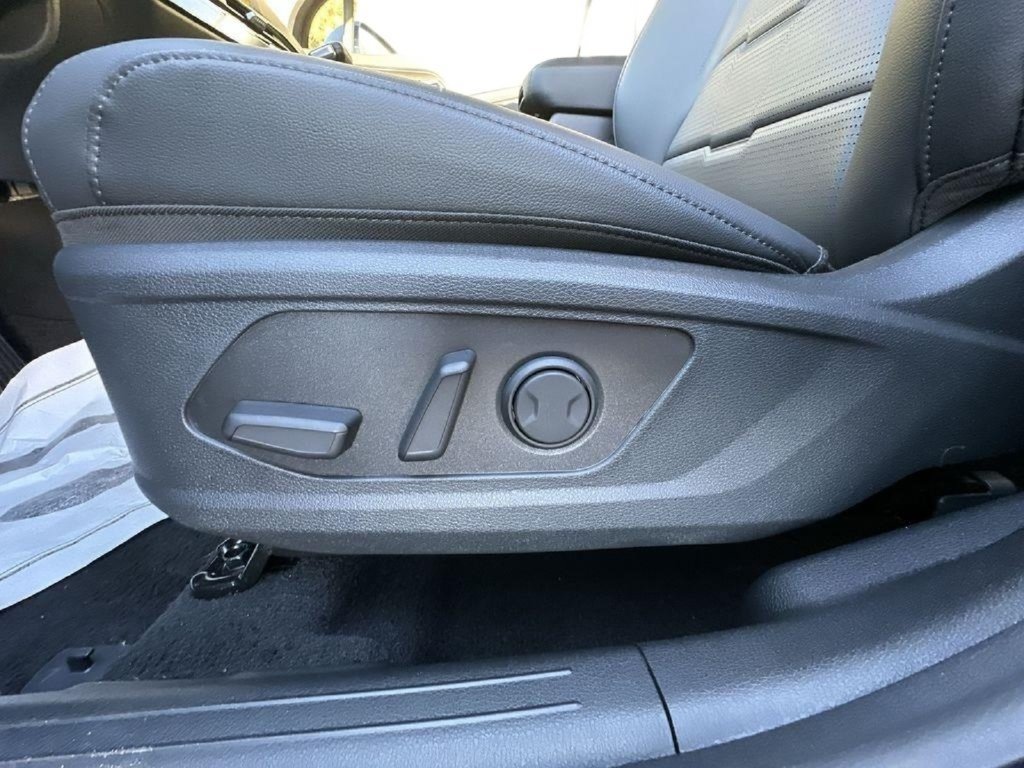 New 2026 Kia Sportage SX AWD/4WD image 13