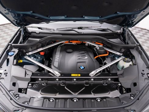 New 2026 BMW X5 xDrive50e image 32