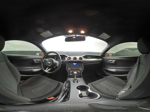 Used 2019 Ford Mustang GT RWD image 17