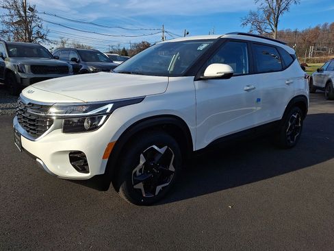 New 2026 Kia Seltos S image 3