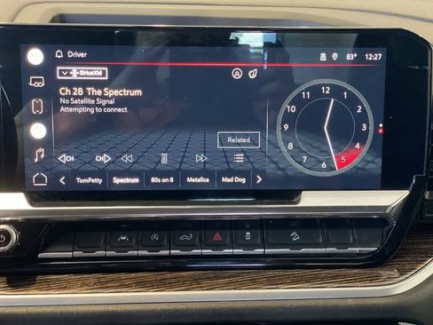 Used 2022 GMC Sierra 1500 Elevation w/ X31 Off-Road Package AWD/4WD image 19