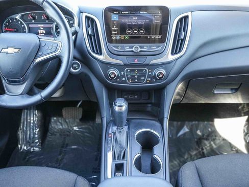 Used 2019 Chevrolet Equinox LT w/ Sun & Navigation Package AWD/4WD image 13