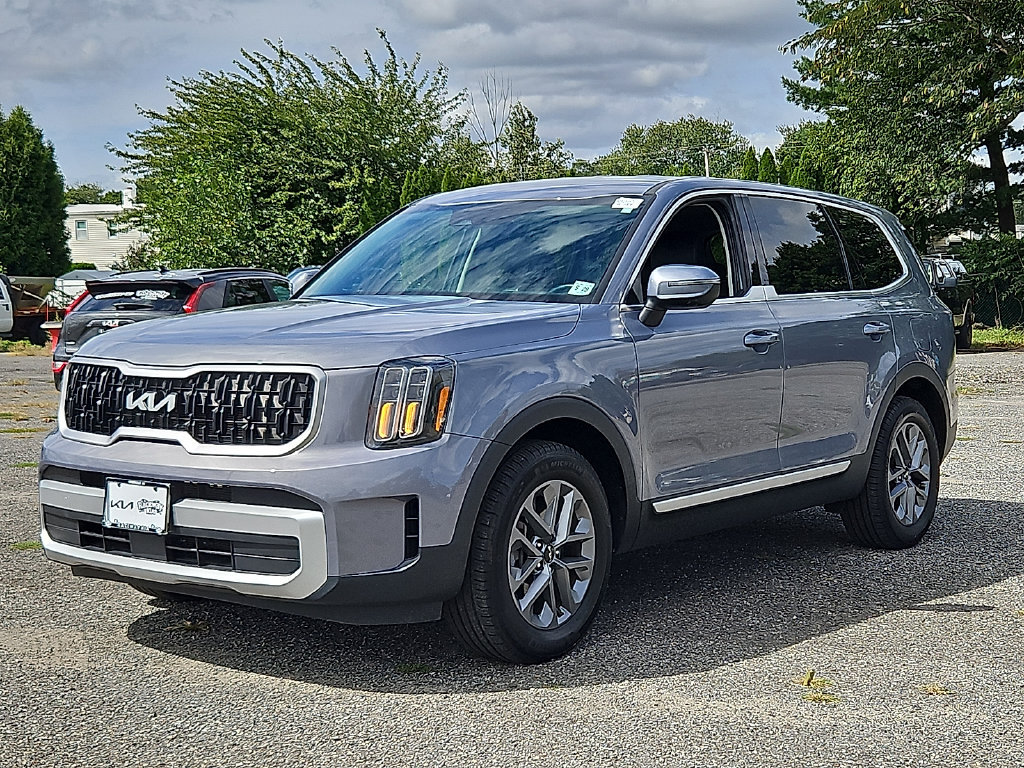 Certified 2024 Kia Telluride LX AWD/4WD image 3