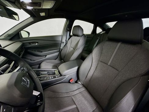 Used 2025 Honda Accord Sport image 11