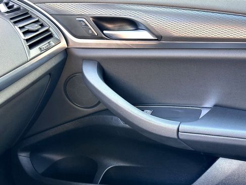 Certified 2025 BMW X4 M40i image 23