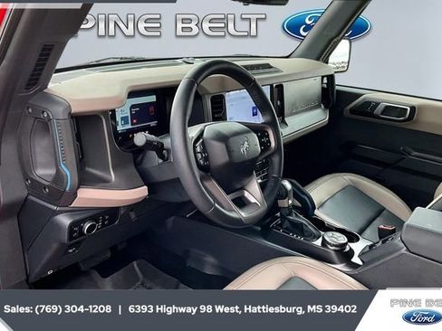 Used 2024 Ford Bronco Wildtrak image 12
