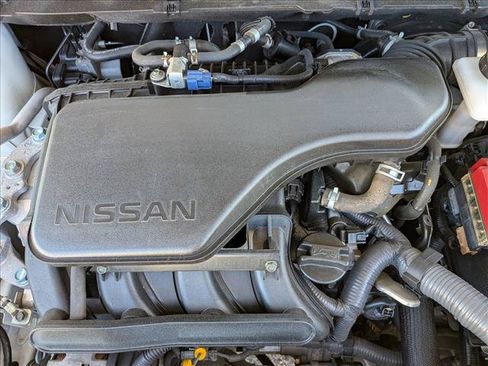 Used 2018 Nissan Rogue Sport S FWD image 21