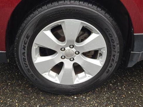 Used 2011 Subaru Outback 2.5i Premium w/ All-Weather Pkg image 17