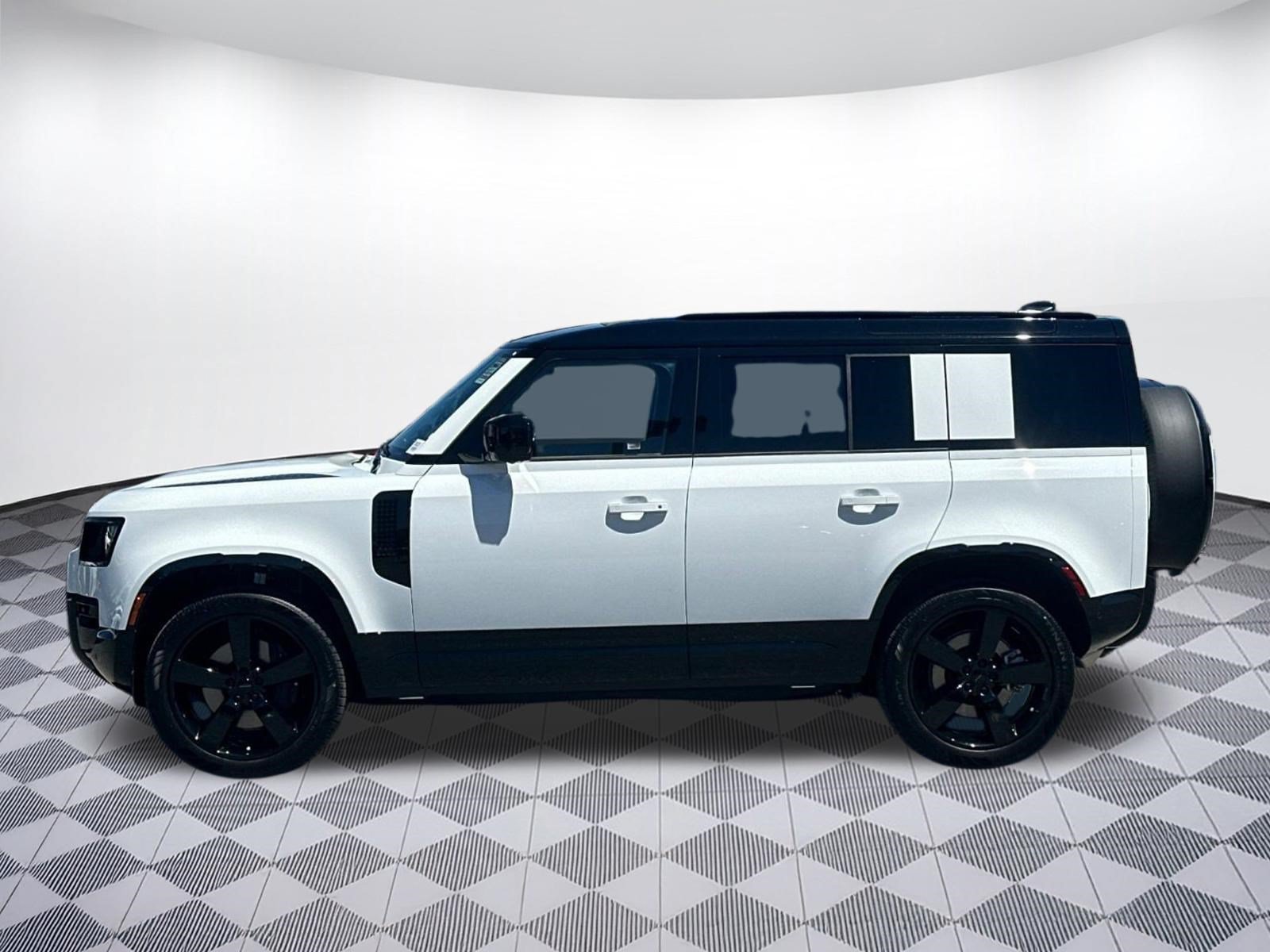New 2026 Land Rover Defender 110 X-Dynamic SE AWD/4WD image 2