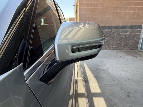 Used 2024 Kia EV9 Light RWD image 12