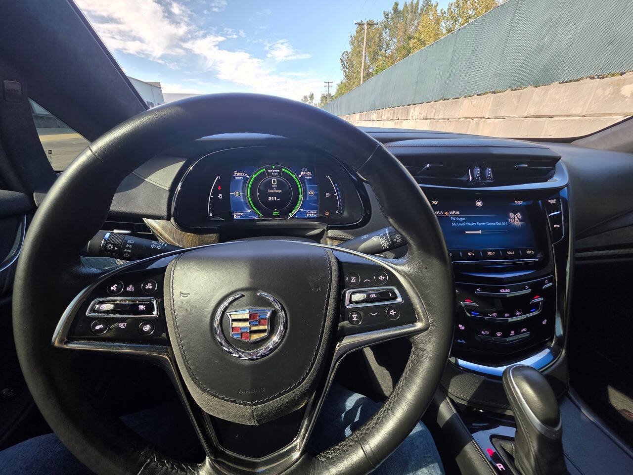 Used 2014 Cadillac ELR w/ Luxury Package FWD image 16