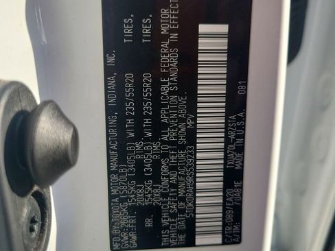 Certified 2024 Toyota Highlander XSE image 39