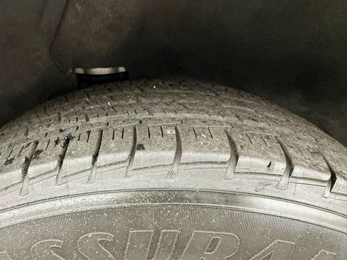 Used 2023 Chevrolet Equinox LT w/ LPO, Floor Liner Package AWD/4WD image 30