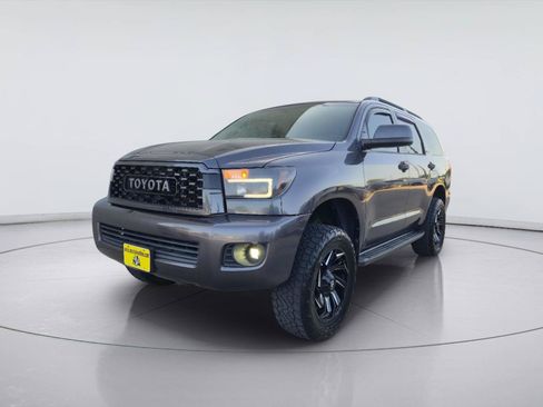 Used 2015 Toyota Sequoia Limited RWD image 1