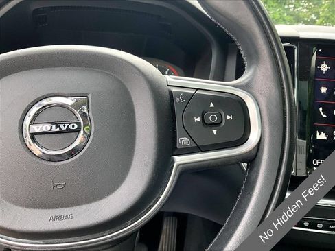 Used 2018 Volvo XC60 T5 Momentum w/ Vision Package AWD/4WD image 17