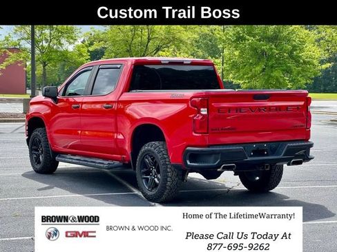 Used 2021 Chevrolet Silverado 1500 Custom Trail Boss w/ LPO, Dark Essentials Package AWD/4WD image 5