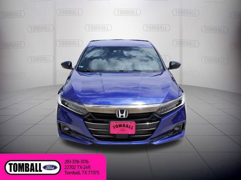 Used 2022 Honda Accord Sport image 2