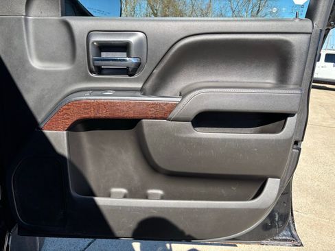 Used 2017 GMC Sierra 1500 SLE image 29