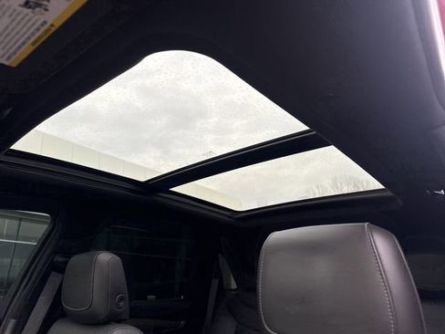 Used 2023 Cadillac XT5 Sportv w/ Platinum Package image 17