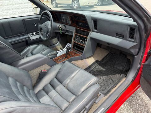 Used 1988 Chrysler LeBaron Convertible FWD image 12