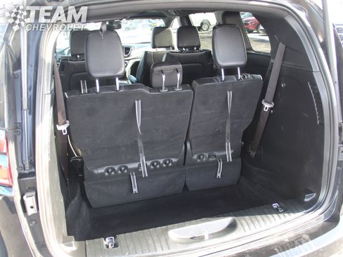 Used 2025 Chrysler Pacifica Limited image 32