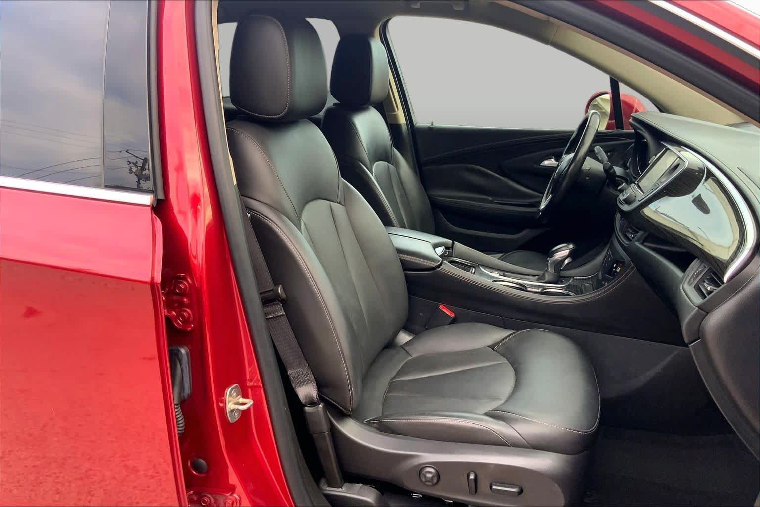 Used 2018 Buick Envision Essence FWD image 8
