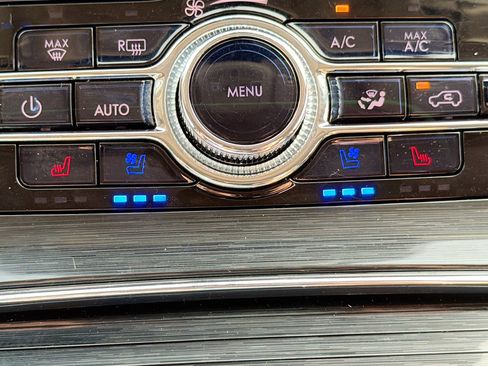 Used 2021 Lincoln Nautilus Reserve w/ Equipment Group 201A image 27