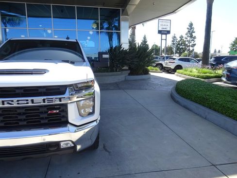 Used 2020 Chevrolet Silverado 2500 LT w/ All Star Edition AWD/4WD image 32
