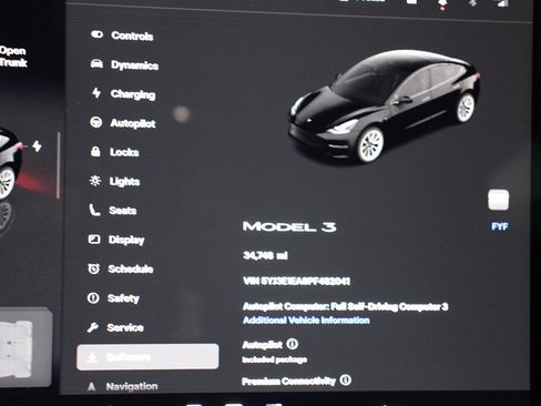 Used 2023 Tesla Model 3 Standard Range image 28