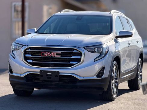 Used 2020 GMC Terrain SLT w/ Preferred Package AWD/4WD image 4