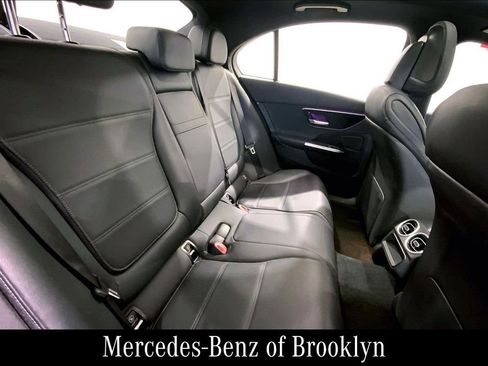 Used 2022 Mercedes-Benz C 300 4MATIC Sedan image 21