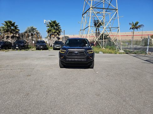 Used 2020 Toyota Tacoma SR5 image 2