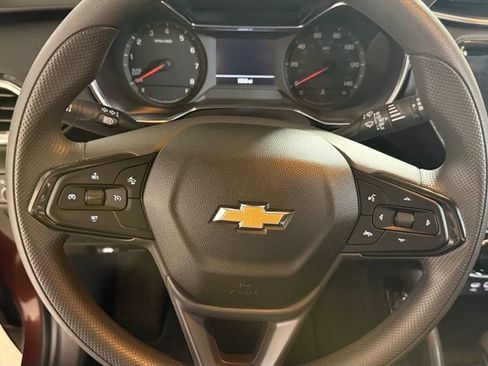 Used 2023 Chevrolet TrailBlazer LT w/ Convenience Package image 17