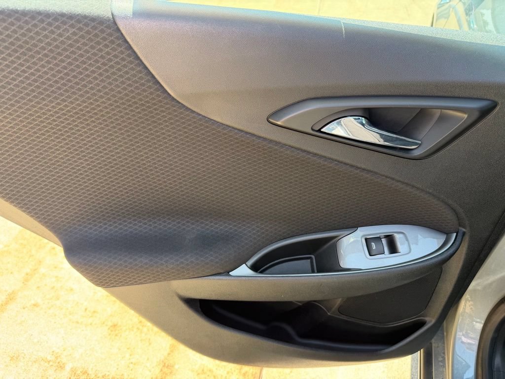 Used 2024 Chevrolet Malibu LT FWD image 8