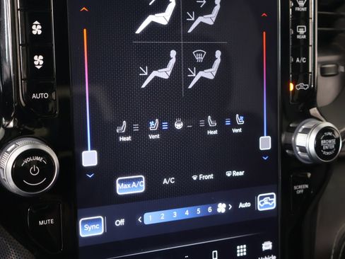 Used 2023 RAM 1500 Limited AWD/4WD image 7